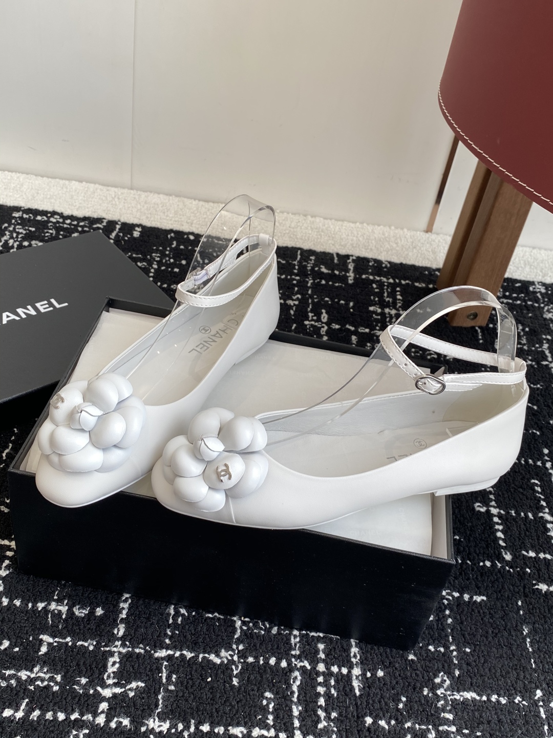 代购级
Chanel 香奈儿 24ss 新款 单鞋玛丽珍鞋 方头
山茶花 平底鞋

鞋面：进口羊皮内里：