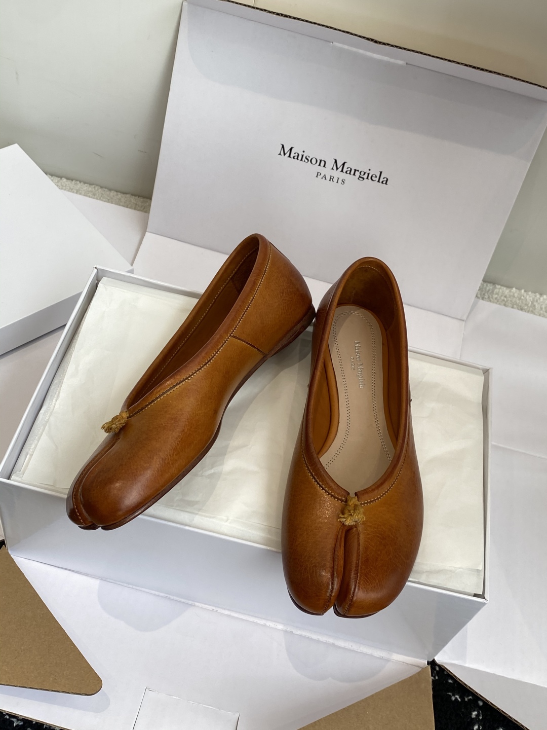 东莞代购级（官网同步✈️盒包装）
Maison Margiela MM6马吉拉 25ss新款 重工马皮水