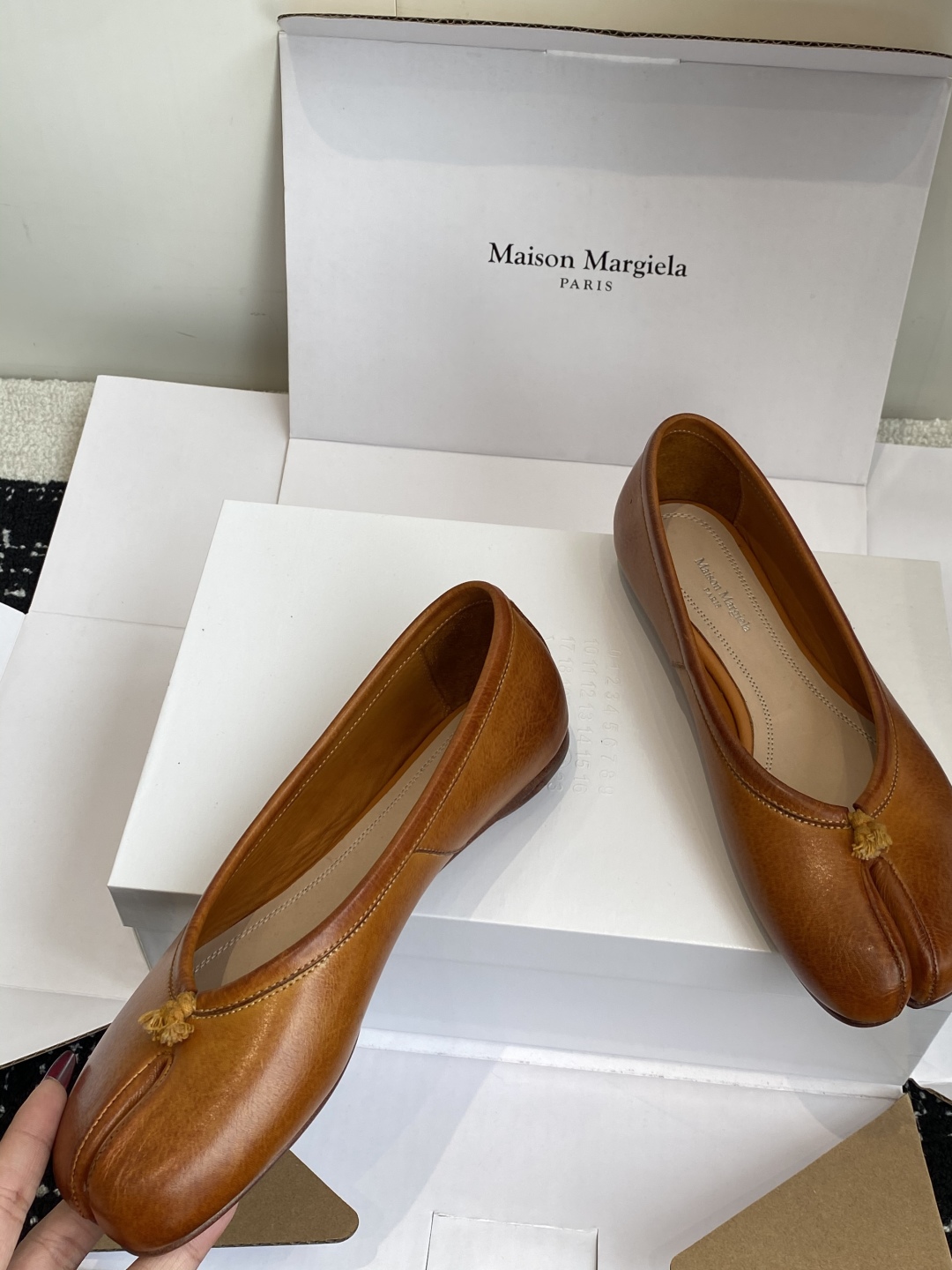 东莞代购级（官网同步✈️盒包装）
Maison Margiela MM6马吉拉 25ss新款 重工马皮水