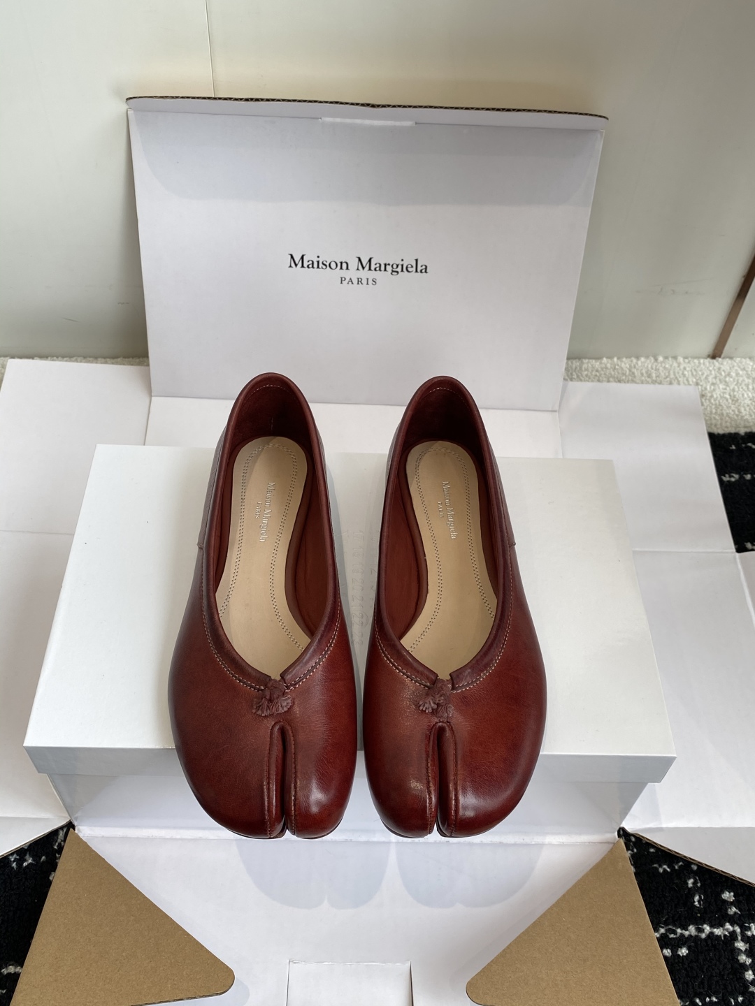 东莞代购级（官网同步✈️盒包装）
Maison Margiela MM6马吉拉 25ss新款 重工马皮水