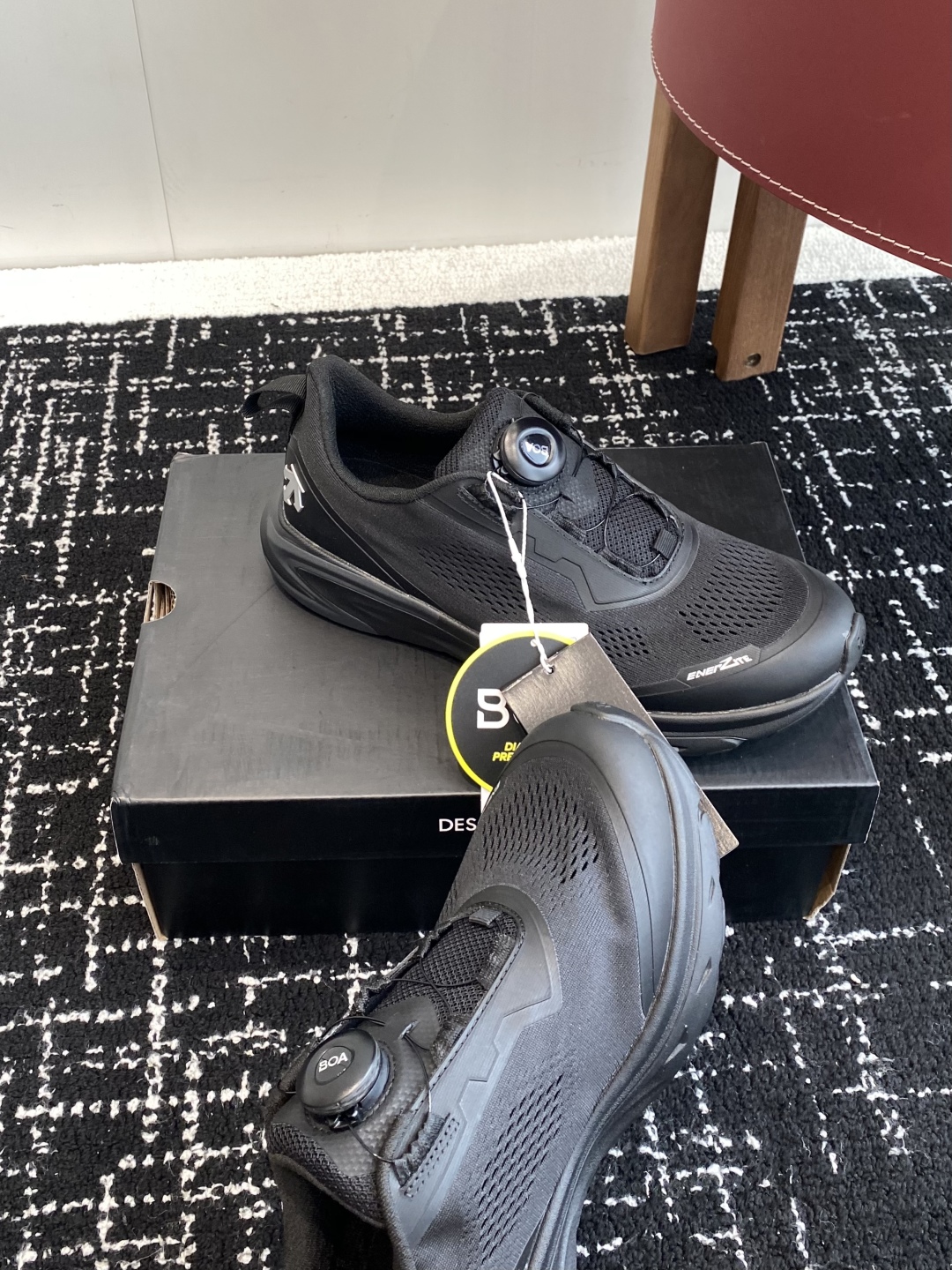 东莞代购级
迪桑特Descente BOA Running 户外运动跑鞋 广东大厂出品 超高还原度 独立