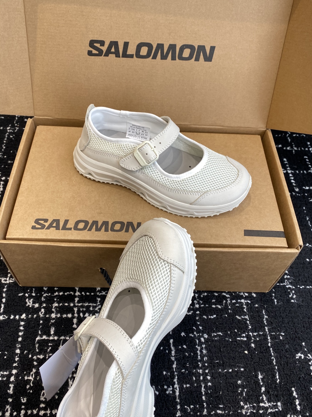 代购级（官网同步✈️盒包装）
2025年最新SALOMON  厚底玛丽珍运动鞋

夏日气息的萨洛蒙，厚厚