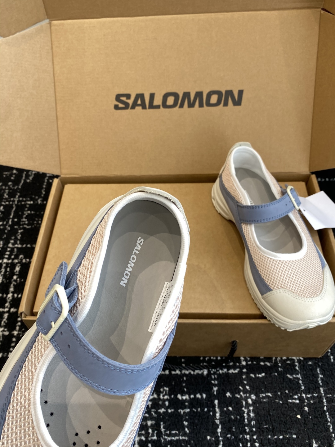 代购级（官网同步✈️盒包装）
2025年最新SALOMON  厚底玛丽珍运动鞋

夏日气息的萨洛蒙，厚厚