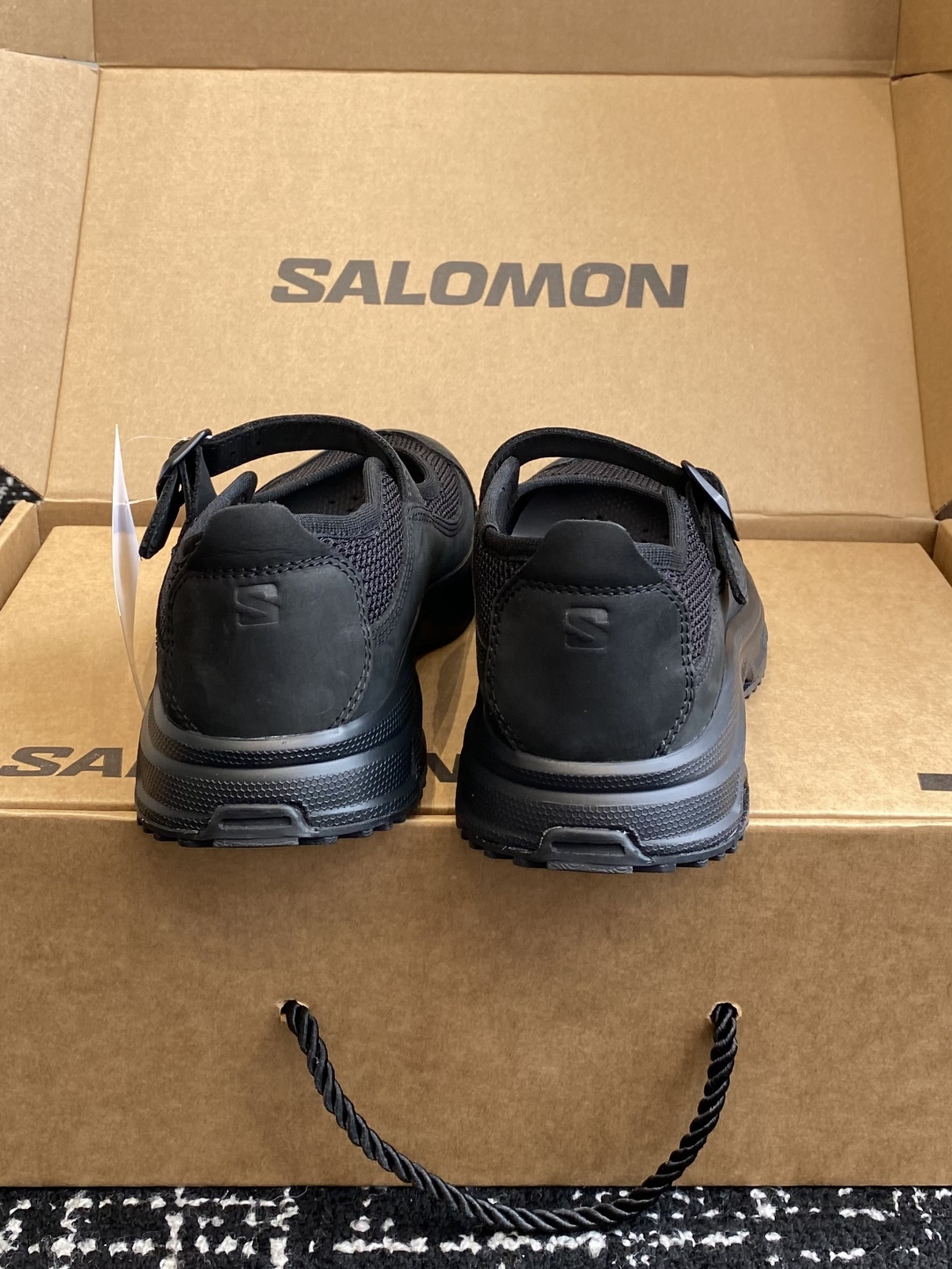 代购级（官网同步✈️盒包装）
2025年最新SALOMON  厚底玛丽珍运动鞋

夏日气息的萨洛蒙，厚厚