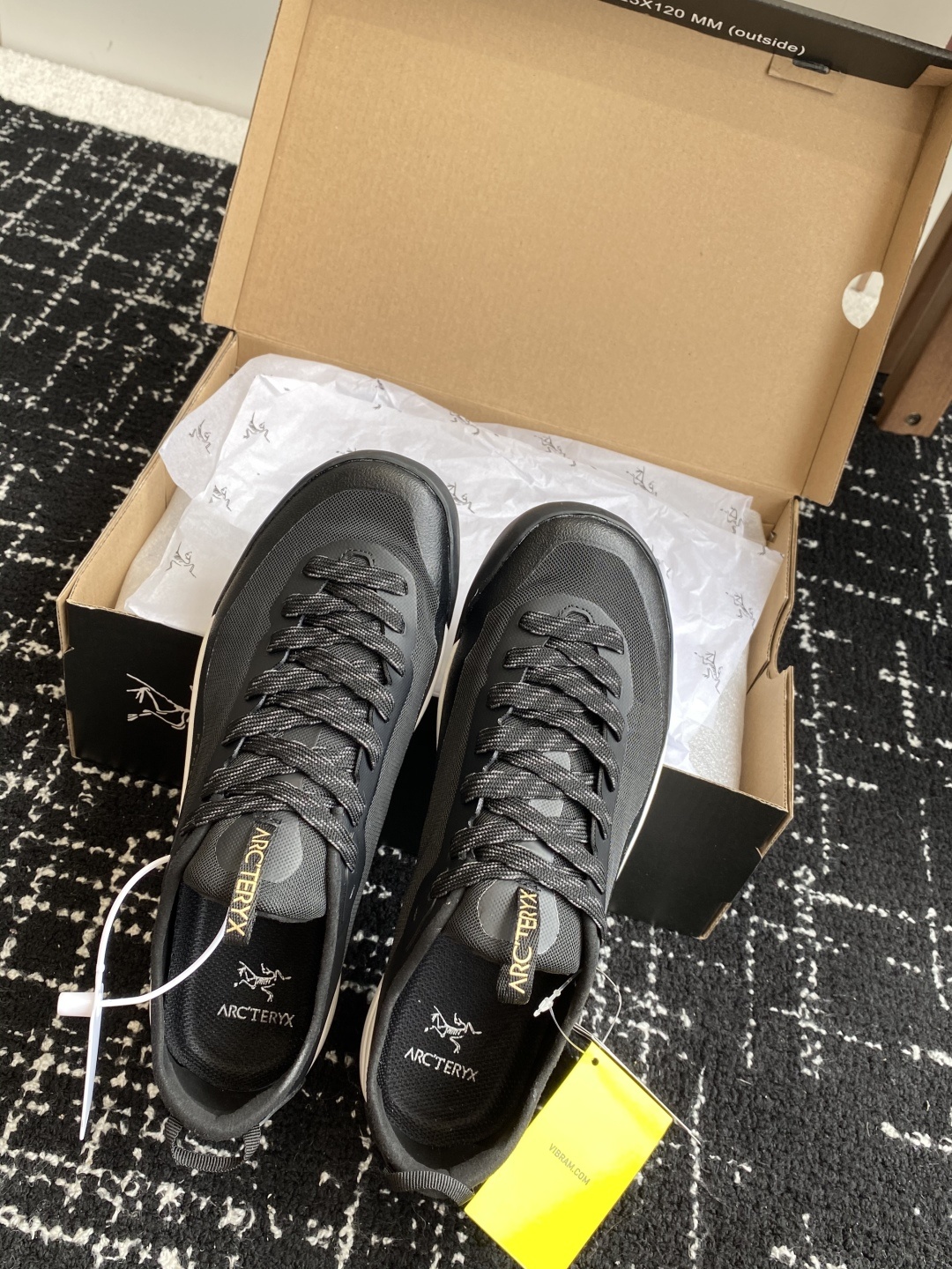 东莞代购级
始祖鸟 ARC'TERYX Konseal Lt 登山鞋徒步鞋,为男女户外爱好者共同打造,不