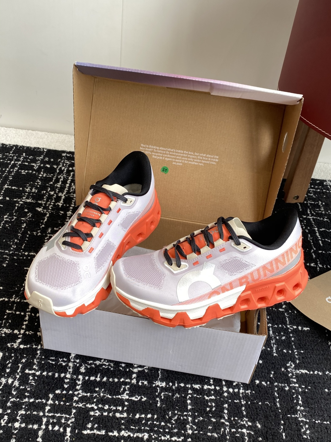 
纯原正品

On昂跑 Cloudmonster Hyper 舒适简约减震回弹 低帮训练跑步鞋 男女同款