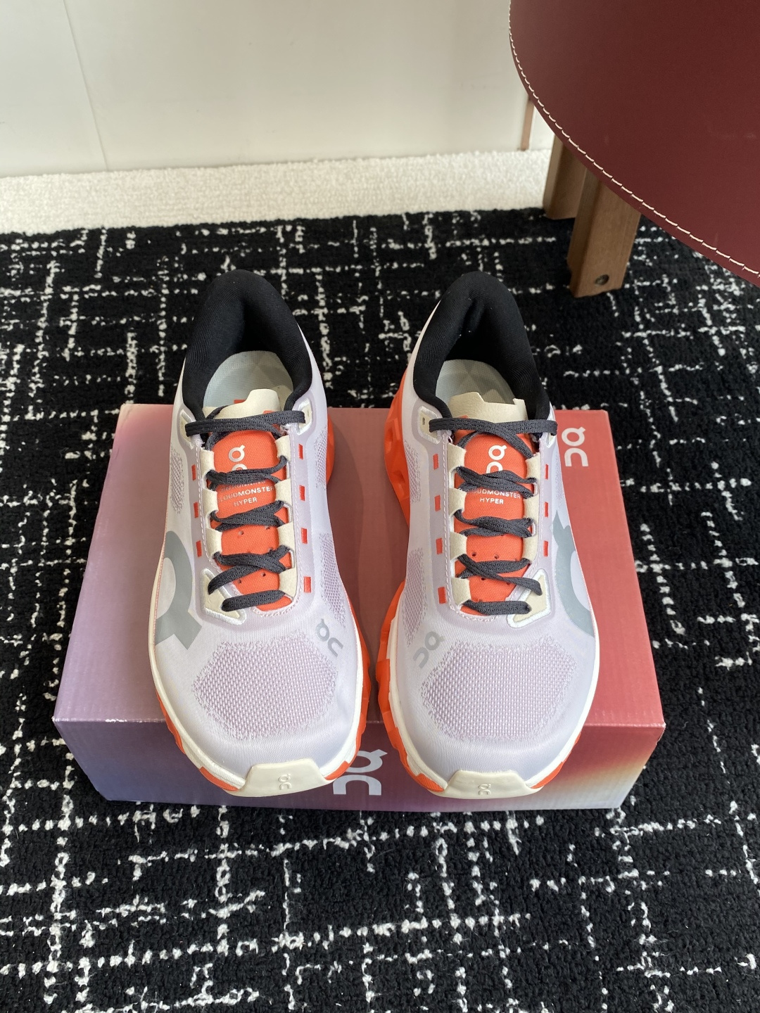 
纯原正品

On昂跑 Cloudmonster Hyper 舒适简约减震回弹 低帮训练跑步鞋 男女同款