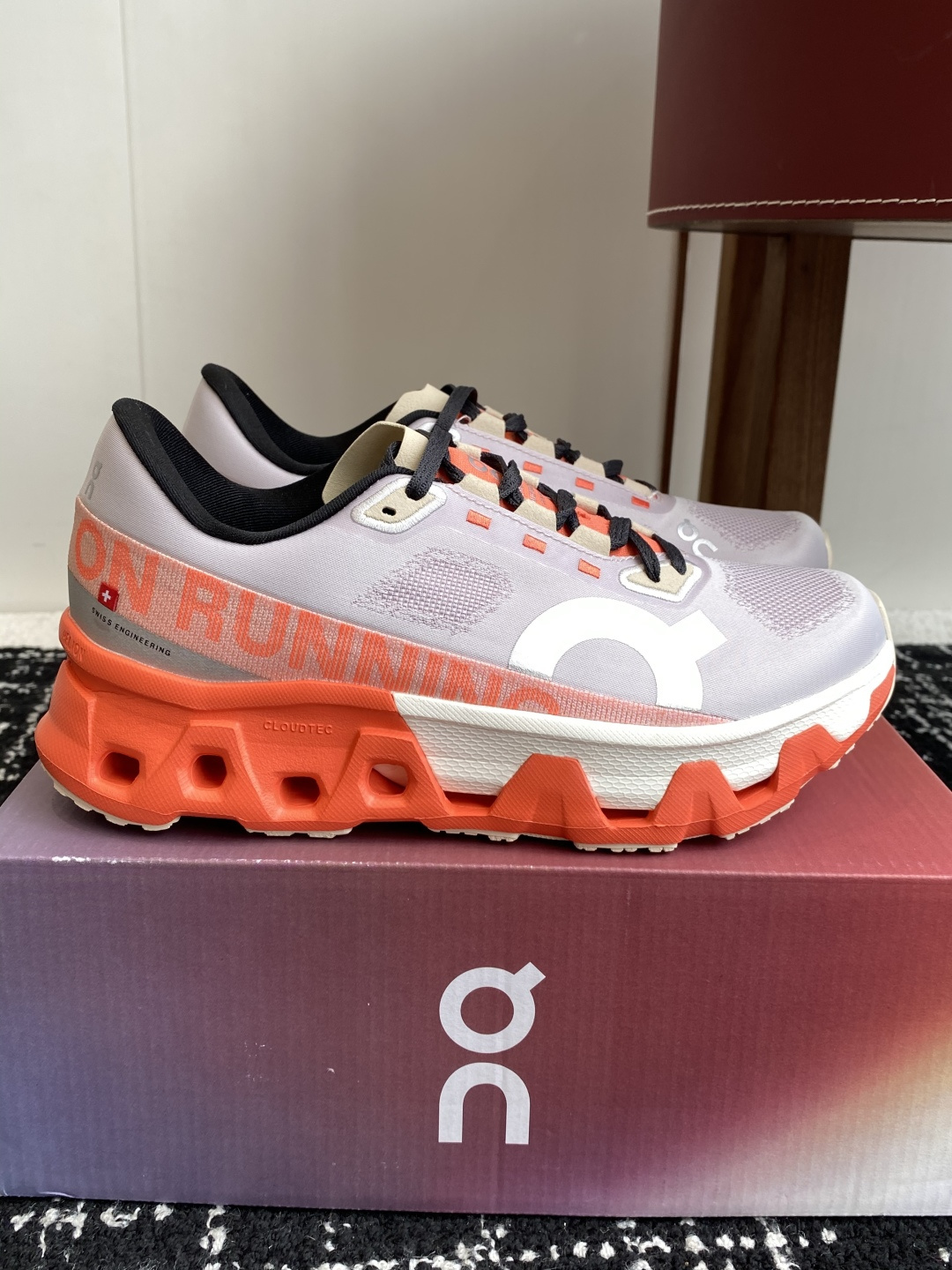 
纯原正品

On昂跑 Cloudmonster Hyper 舒适简约减震回弹 低帮训练跑步鞋 男女同款