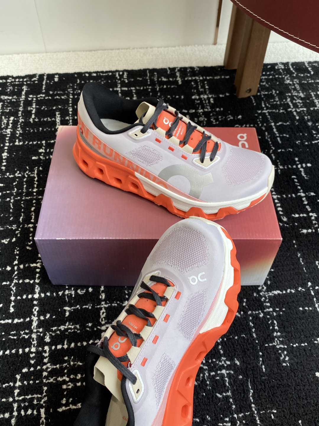 
纯原正品

On昂跑 Cloudmonster Hyper 舒适简约减震回弹 低帮训练跑步鞋 男女同款