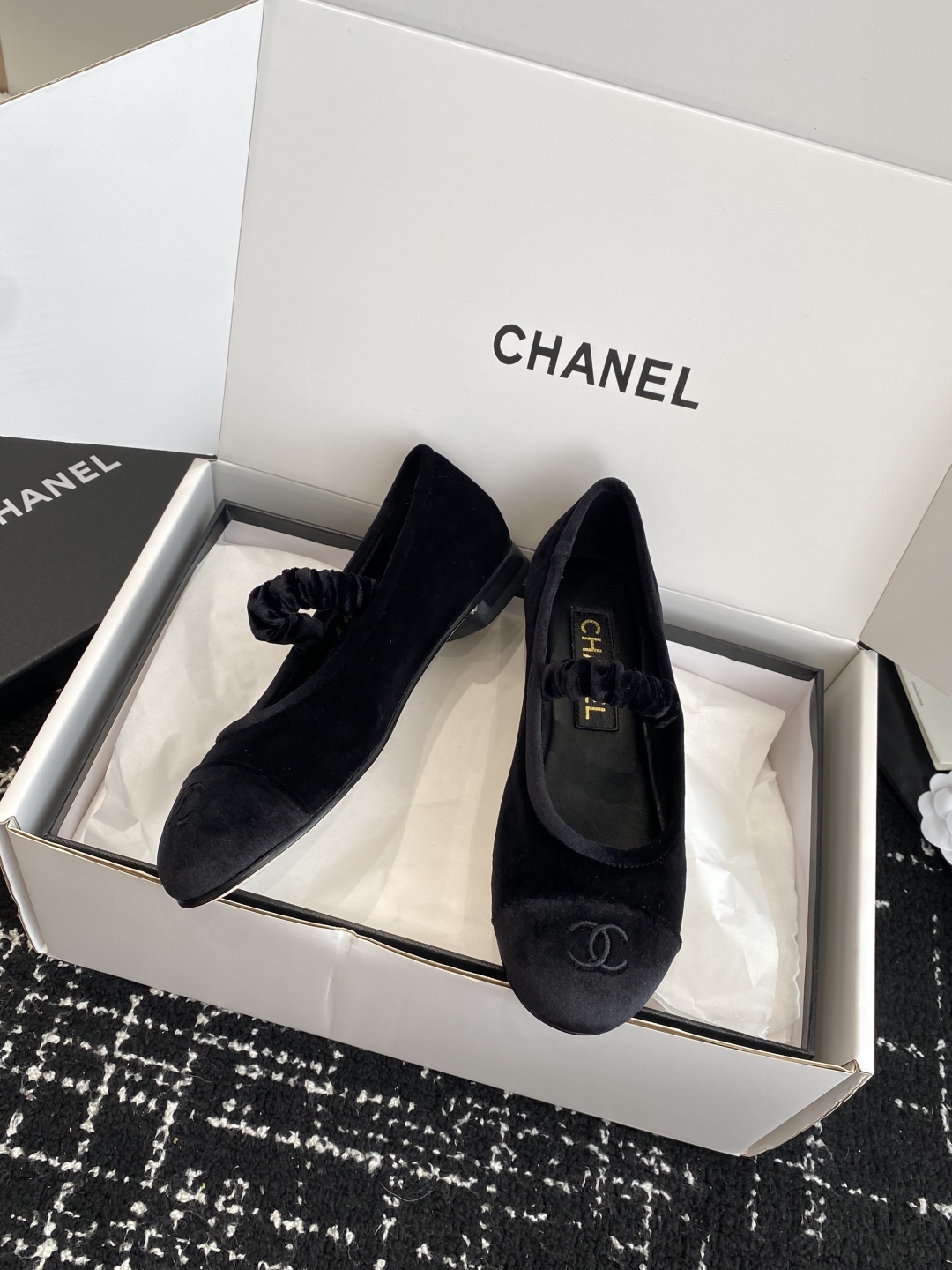 代购级（官网同步✈️盒包装）
CHANEL小香 25ss 春夏鞋头电绣双C logo点缀，玛丽珍 粗跟单