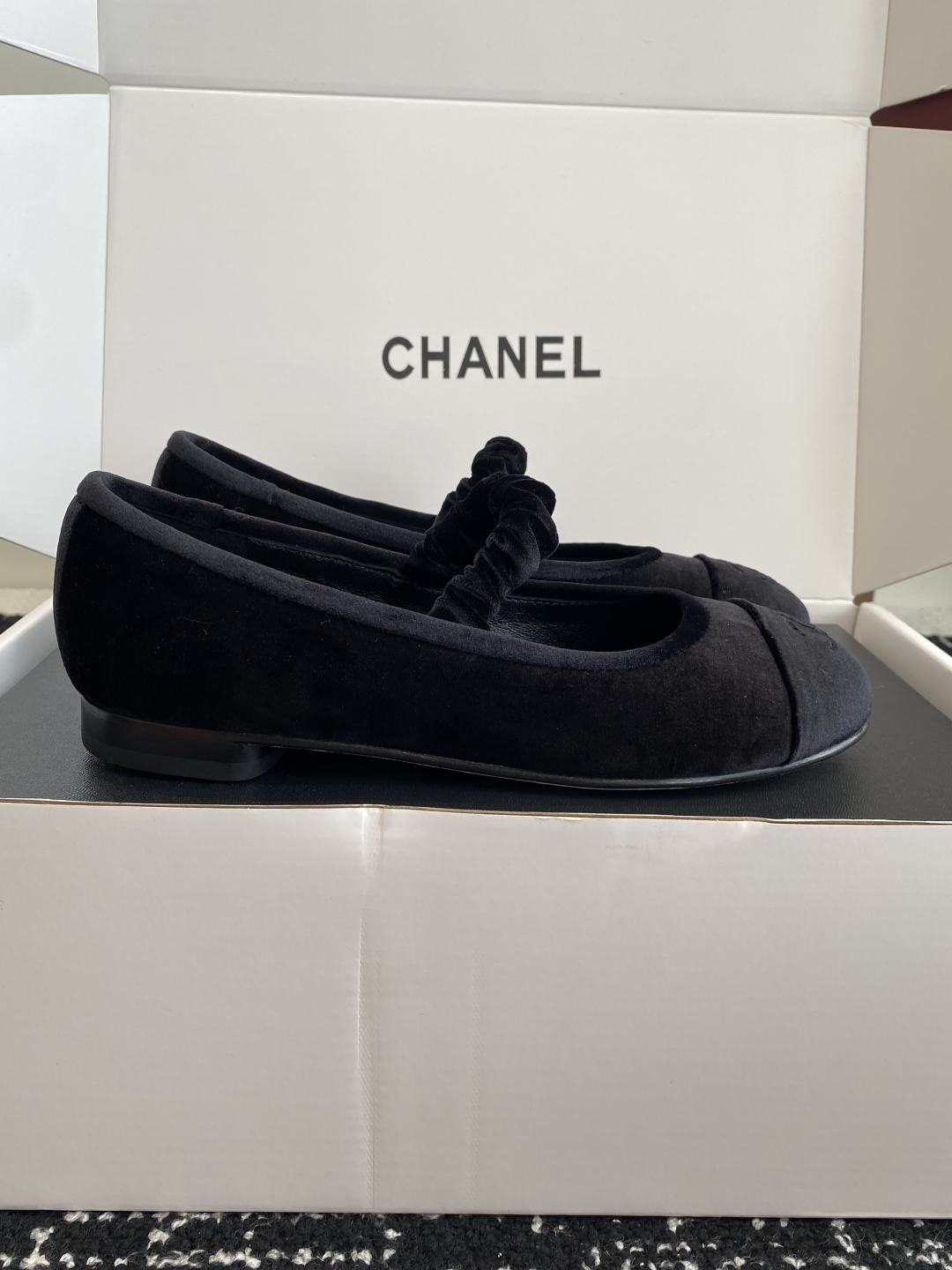 代购级（官网同步✈️盒包装）
CHANEL小香 25ss 春夏鞋头电绣双C logo点缀，玛丽珍 粗跟单