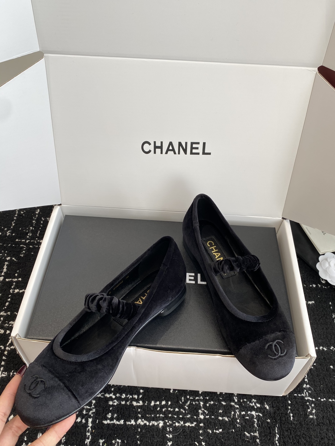 代购级（官网同步✈️盒包装）
CHANEL小香 25ss 春夏鞋头电绣双C logo点缀，玛丽珍 粗跟单