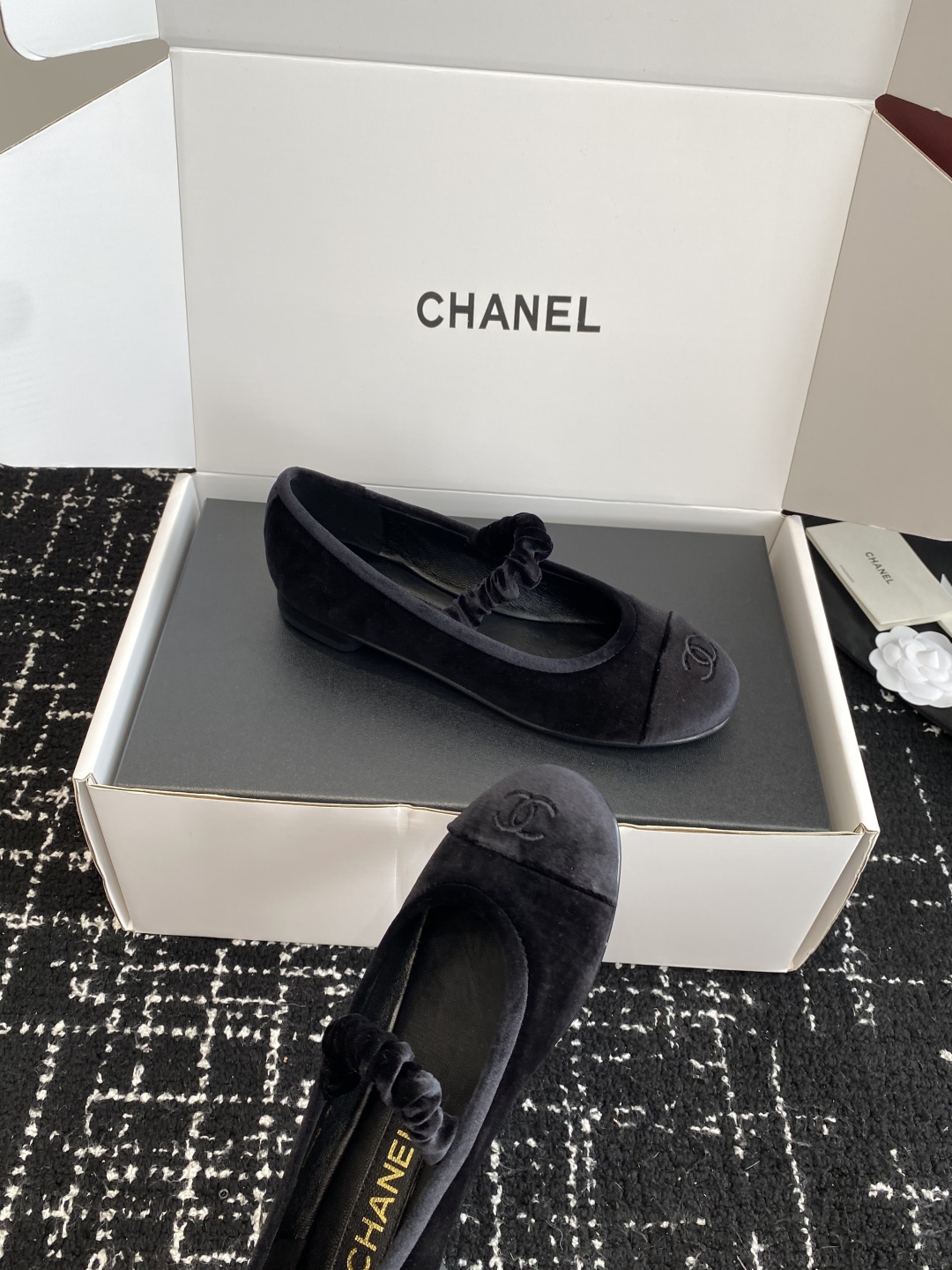 代购级（官网同步✈️盒包装）
CHANEL小香 25ss 春夏鞋头电绣双C logo点缀，玛丽珍 粗跟单