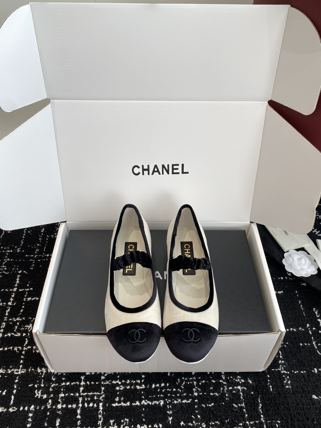 代购级（官网同步✈️盒包装）
CHANEL小香 25ss 春夏鞋头电绣双C logo点缀，玛丽珍 粗跟单