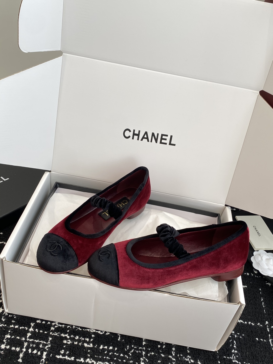 代购级（官网同步✈️盒包装）
CHANEL小香 25ss 春夏鞋头电绣双C logo点缀，玛丽珍 粗跟单