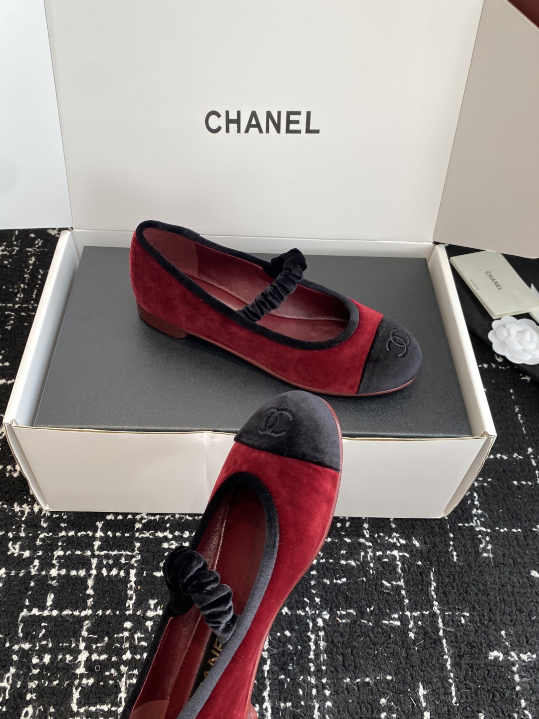 代购级（官网同步✈️盒包装）
CHANEL小香 25ss 春夏鞋头电绣双C logo点缀，玛丽珍 粗跟单