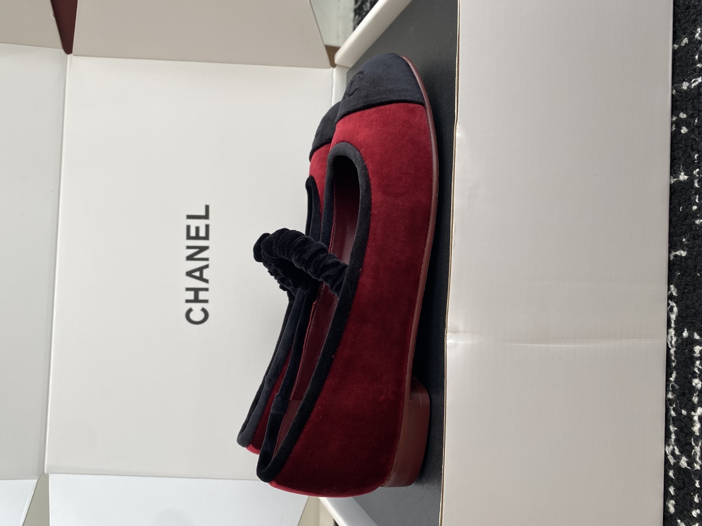 代购级（官网同步✈️盒包装）
CHANEL小香 25ss 春夏鞋头电绣双C logo点缀，玛丽珍 粗跟单