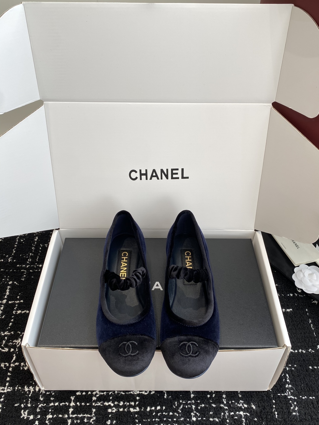 代购级（官网同步✈️盒包装）
CHANEL小香 25ss 春夏鞋头电绣双C logo点缀，玛丽珍 粗跟单