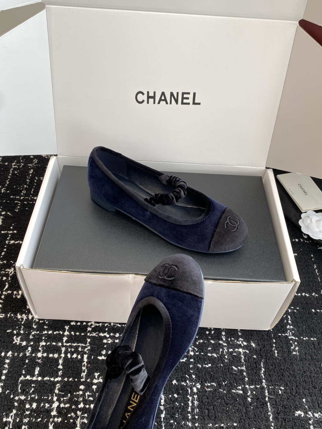 代购级（官网同步✈️盒包装）
CHANEL小香 25ss 春夏鞋头电绣双C logo点缀，玛丽珍 粗跟单