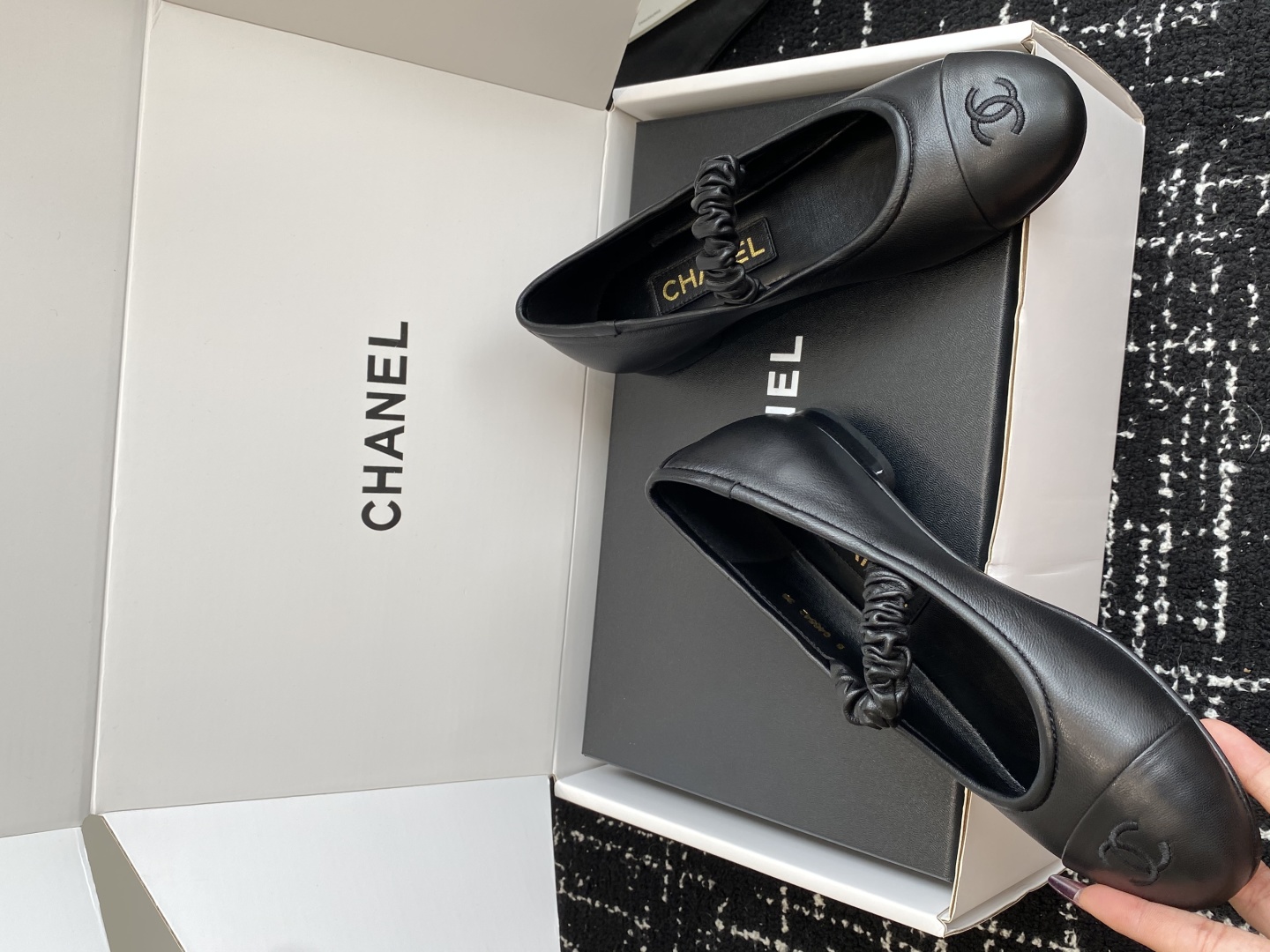 代购级（官网同步✈️盒包装）
CHANEL小香 25ss 春夏鞋头电绣双C logo点缀，玛丽珍 粗跟单