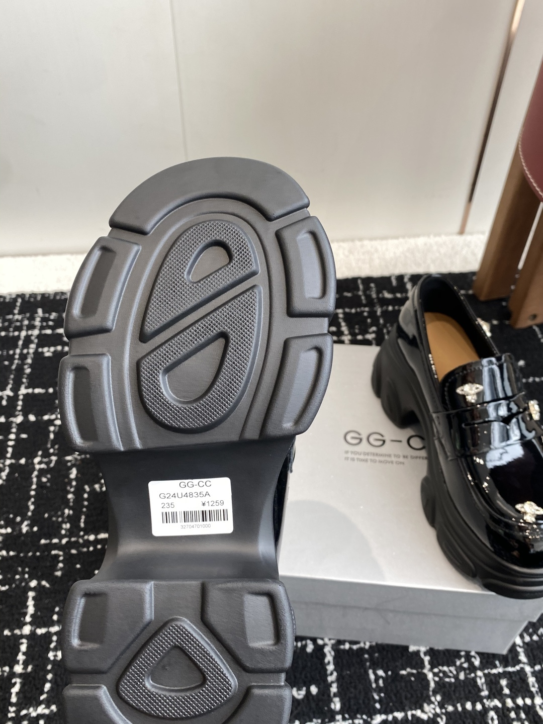 莞产高货
代工厂出品！！【鞠婧祎同款】GGCC星系岛屿厚底增高乐福鞋...

关于货：原底+原面+原楦❗