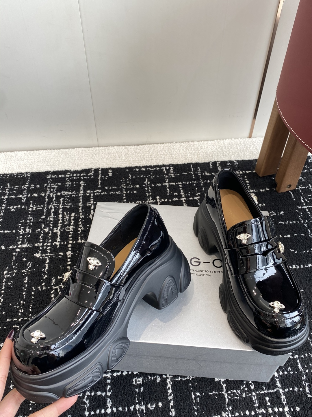 莞产高货
代工厂出品！！【鞠婧祎同款】GGCC星系岛屿厚底增高乐福鞋...

关于货：原底+原面+原楦❗