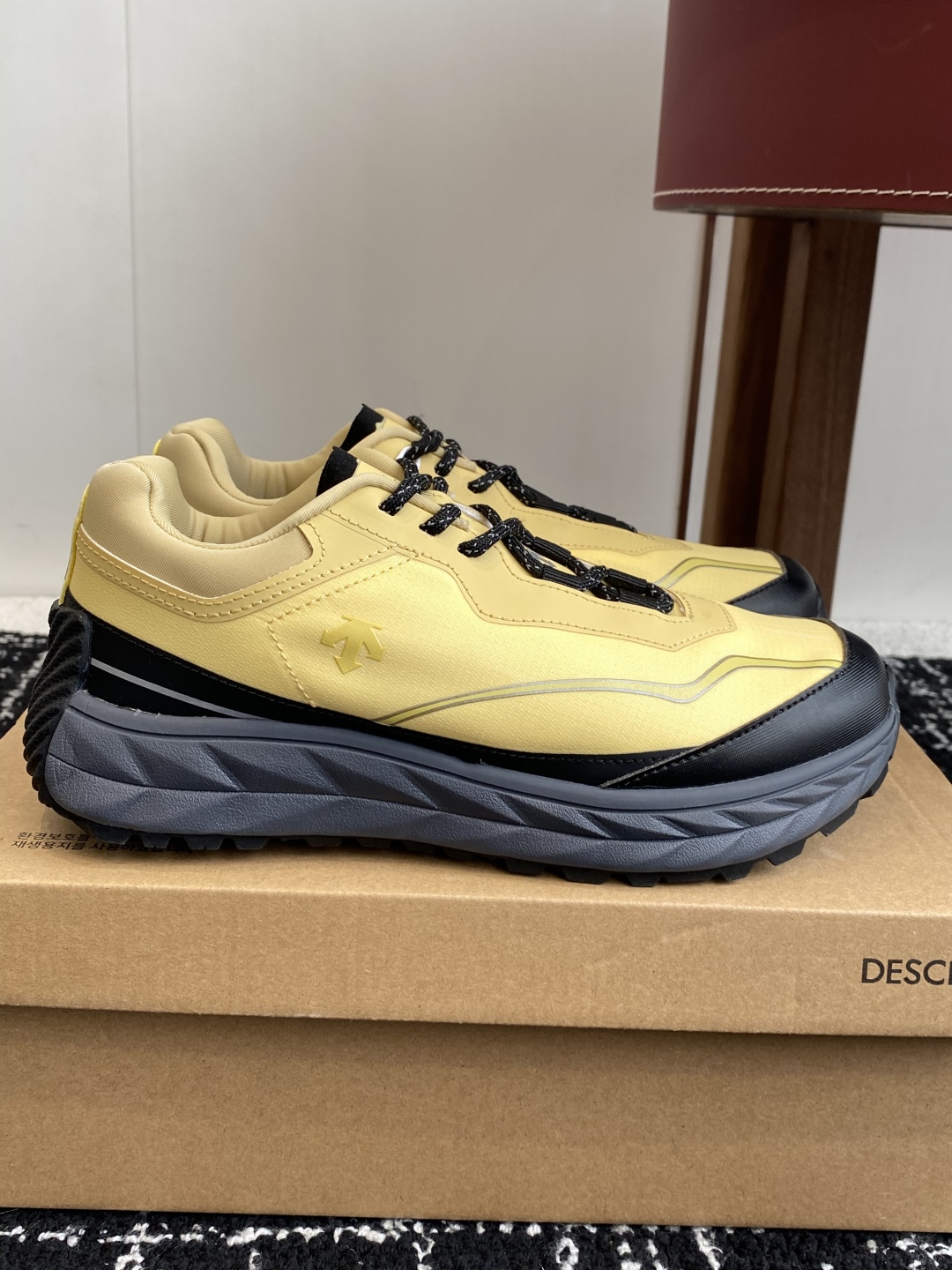 东莞代购级
 迪桑特DESCENTE Terrain D 柔软舒适 防滑耐磨 低帮 生活休闲鞋 男女同款