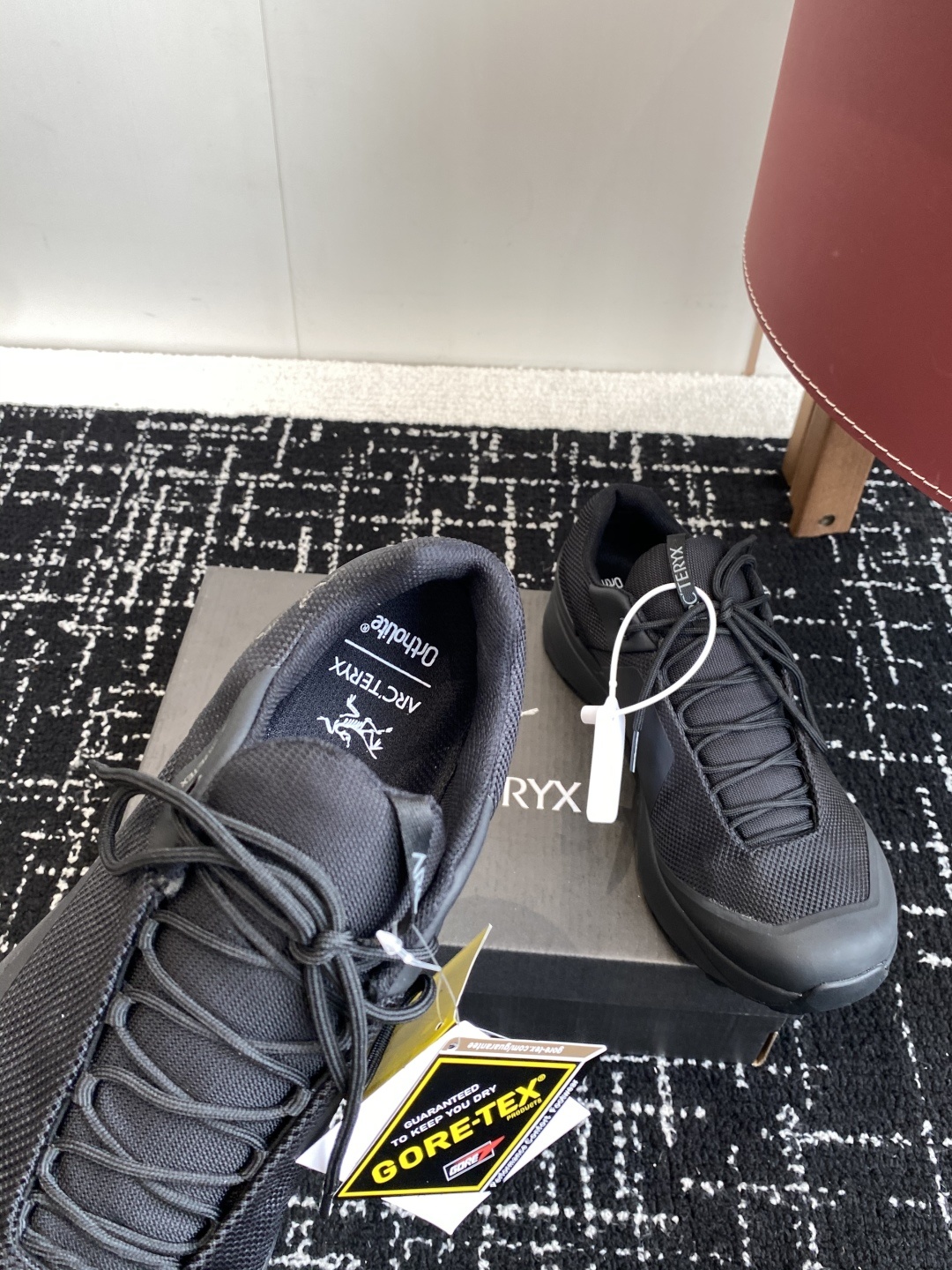 东莞代购级
Archery Kopech GTX 始祖鸟刺绣款户外鞋解锁户外与日常的双重魅力
当始祖