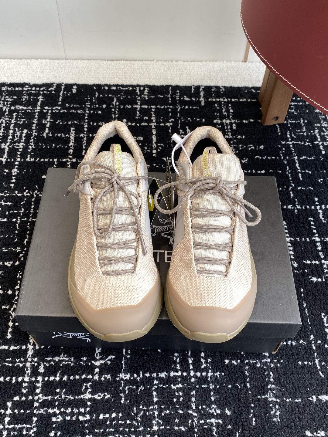 东莞代购级
Archery Kopech GTX 始祖鸟刺绣款户外鞋解锁户外与日常的双重魅力
当始祖