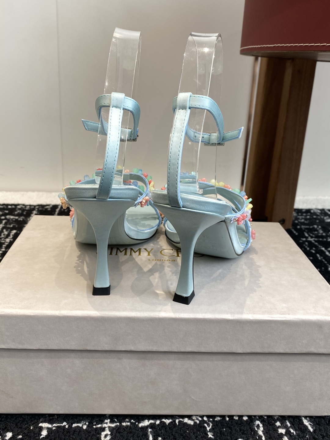代购级
JC钻链 猫跟 凉鞋系列 25 配饰 系列 JimmyChoo Collins Store 

