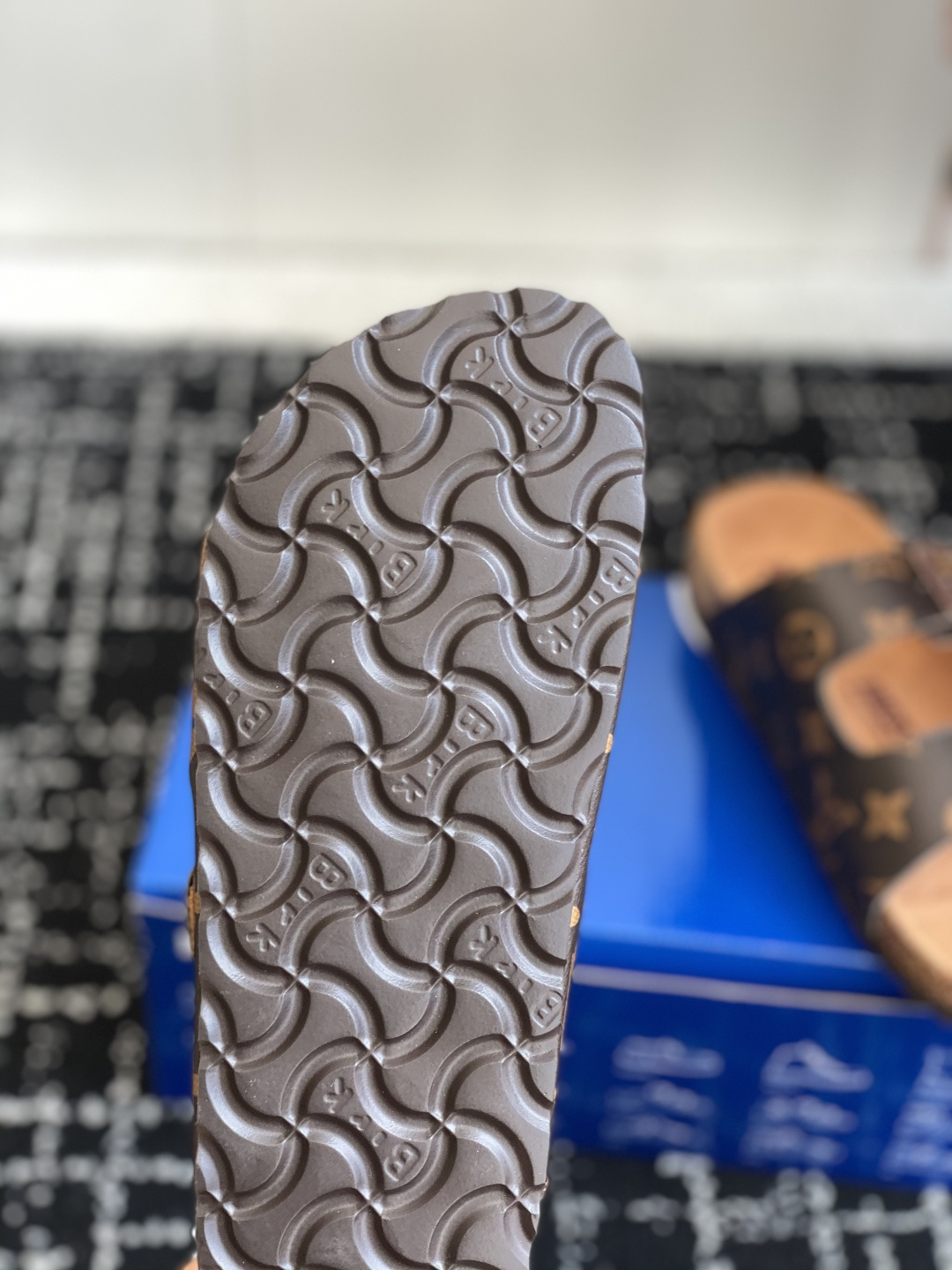 代购级
Birkenstock x 联名Lv 情侣款 系列 这两个品牌刚出联名我就心动了

代购找很久才