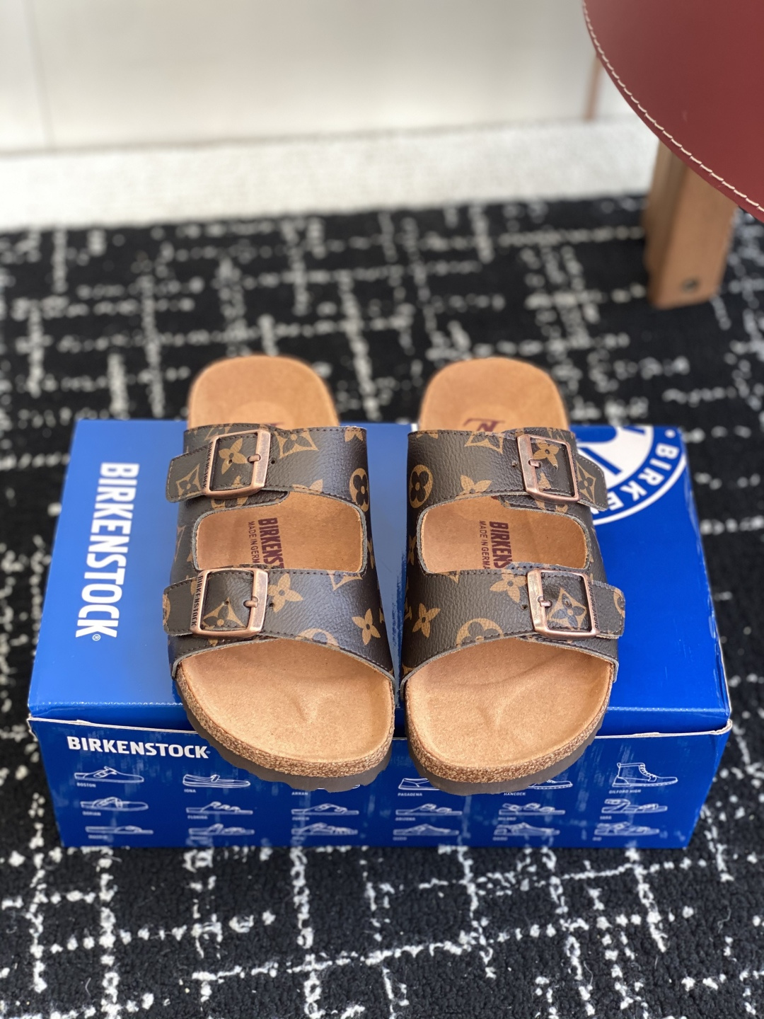 代购级
Birkenstock x 联名Lv 情侣款 系列 这两个品牌刚出联名我就心动了

代购找很久才