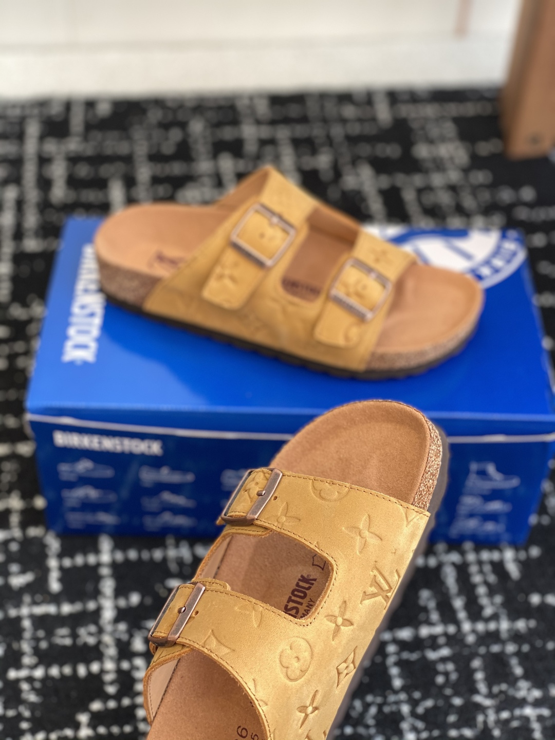 代购级
Birkenstock x 联名Lv 情侣款 系列 这两个品牌刚出联名我就心动了

代购找很久才