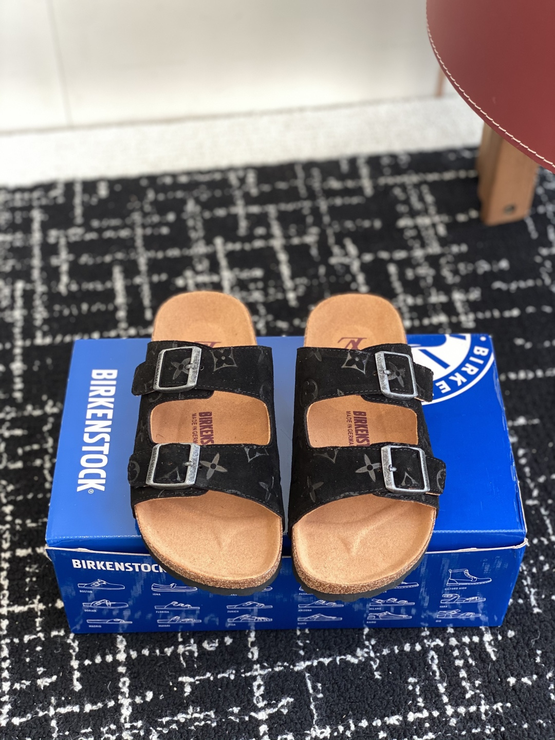 代购级
Birkenstock x 联名Lv 情侣款 系列 这两个品牌刚出联名我就心动了

代购找很久才