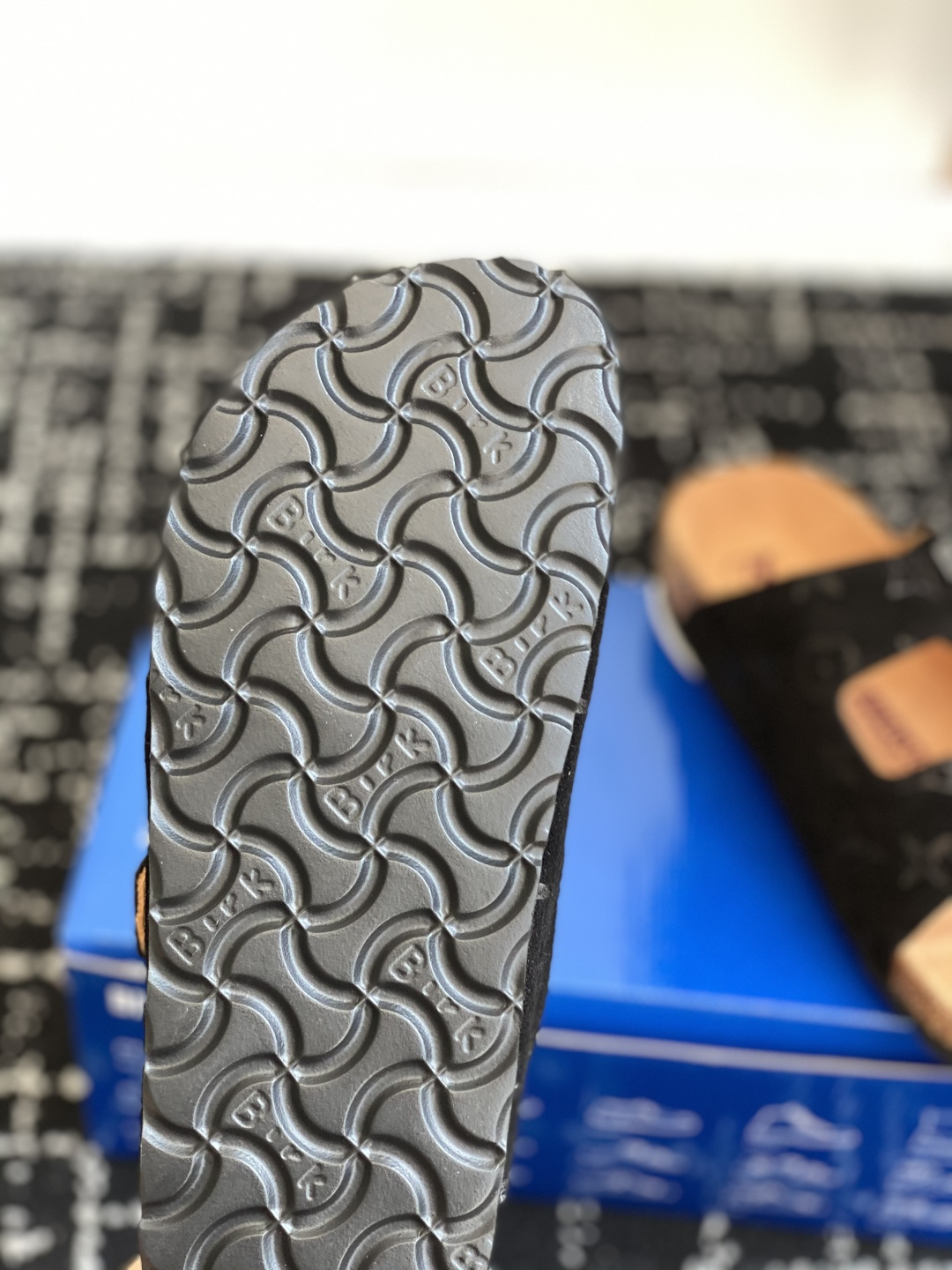 代购级
Birkenstock x 联名Lv 情侣款 系列 这两个品牌刚出联名我就心动了

代购找很久才