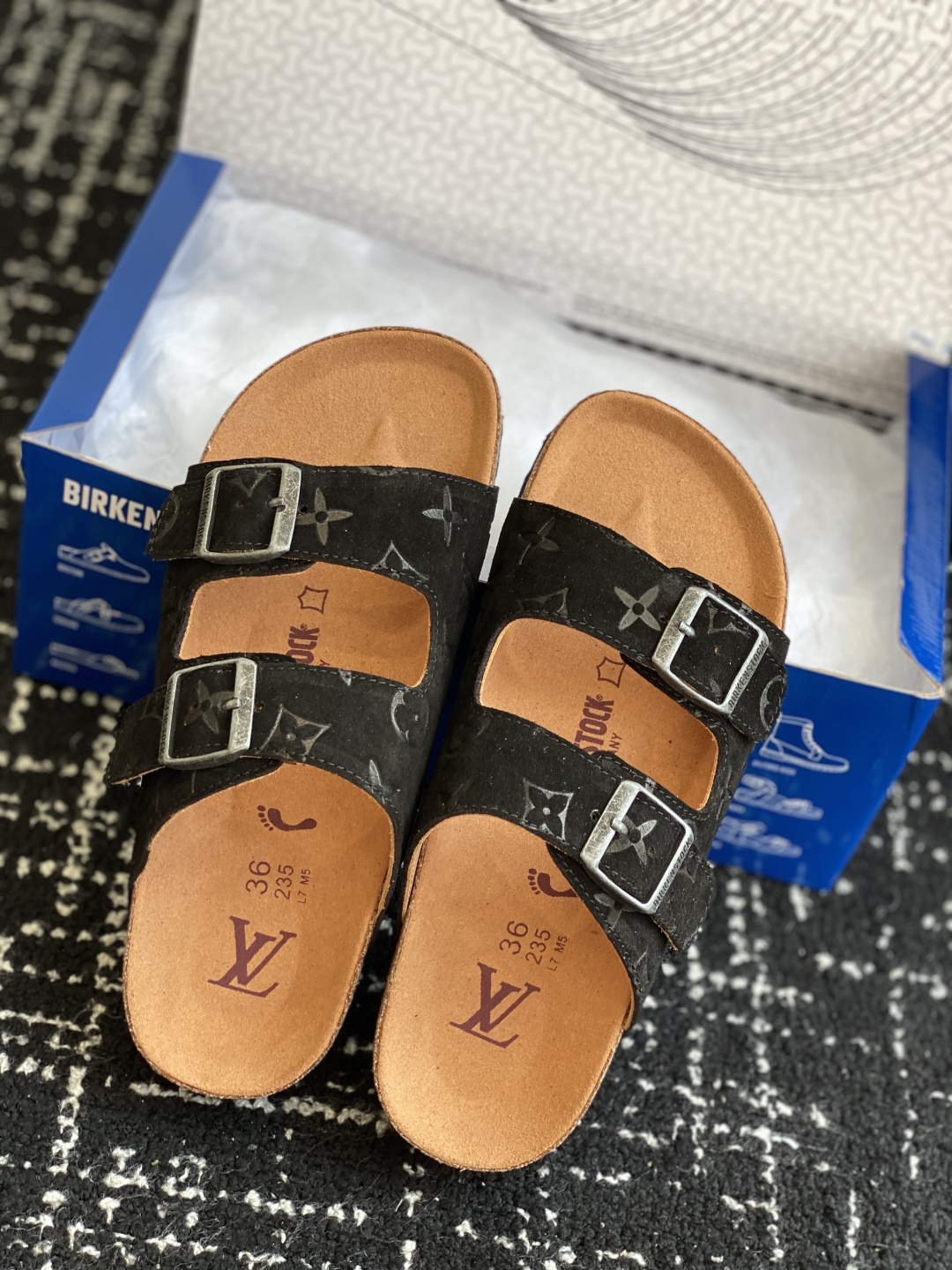 代购级
Birkenstock x 联名Lv 情侣款 系列 这两个品牌刚出联名我就心动了

代购找很久才