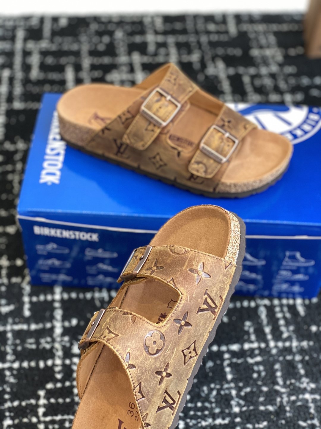 代购级
Birkenstock x 联名Lv 情侣款 系列 这两个品牌刚出联名我就心动了

代购找很久才