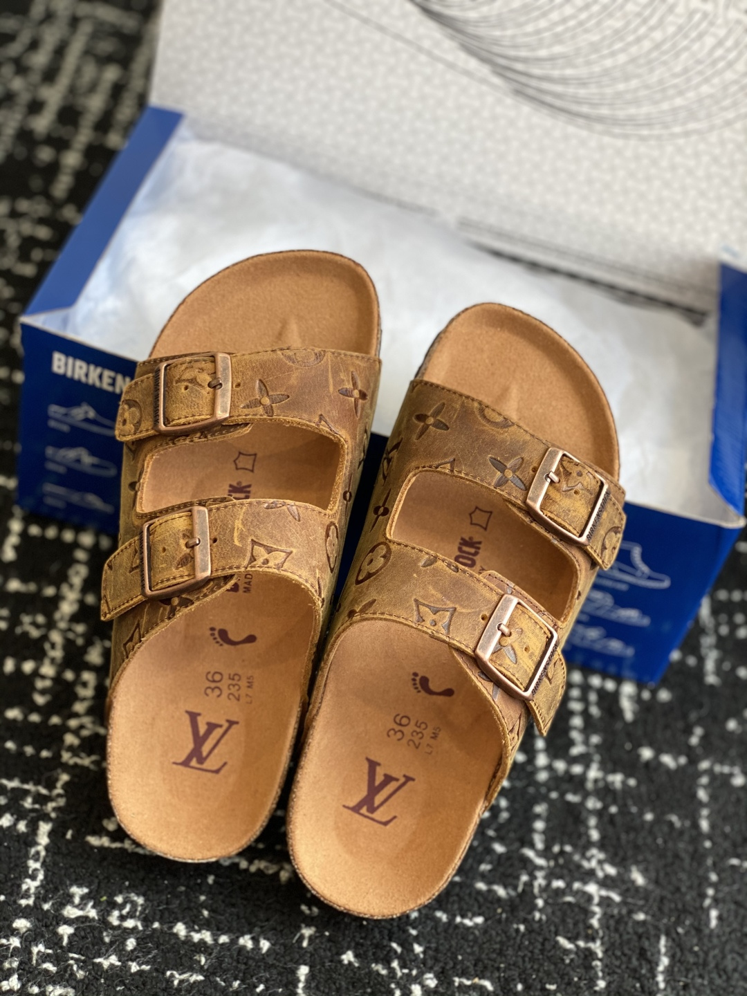 代购级
Birkenstock x 联名Lv 情侣款 系列 这两个品牌刚出联名我就心动了

代购找很久才