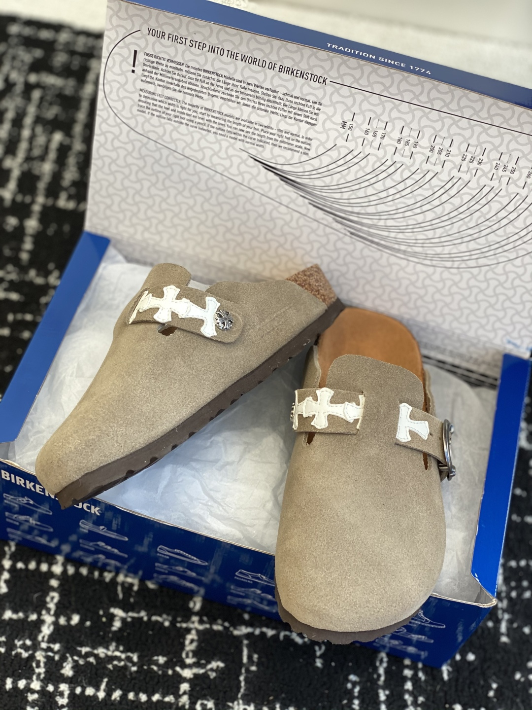 代购级
Birkenstock 克罗心 25ss 新款 勃肯 情侣款 包头拖 这两个品牌刚出联名我就心动