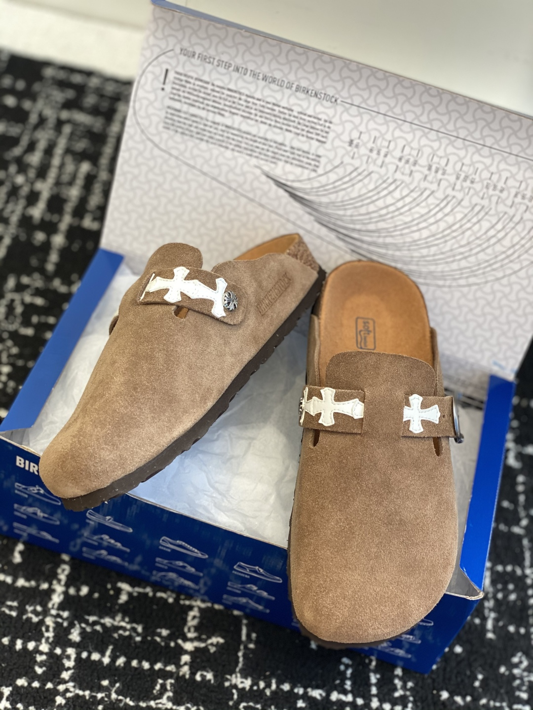 代购级
Birkenstock 克罗心 25ss 新款 勃肯 情侣款 包头拖 这两个品牌刚出联名我就心动