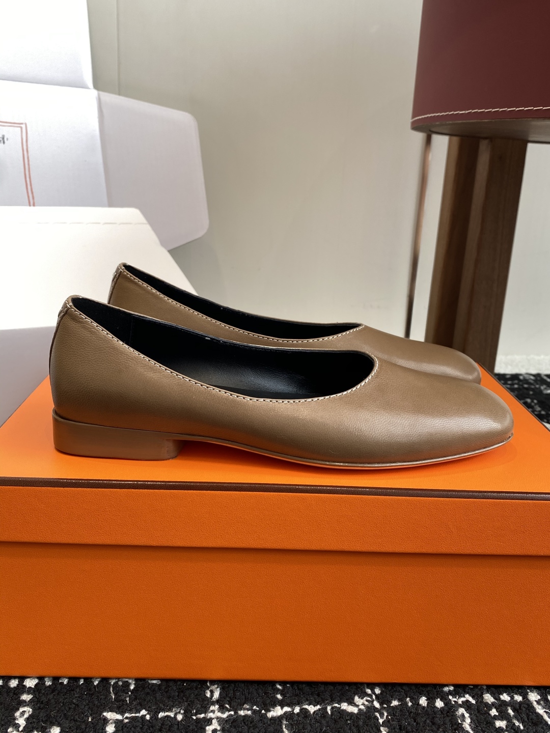 东莞代购级（官网同步✈️飞机盒包装）
爱马仕Hermes 25ss 春夏新品 芭蕾舞鞋，芭蕾鞋与玛丽珍无