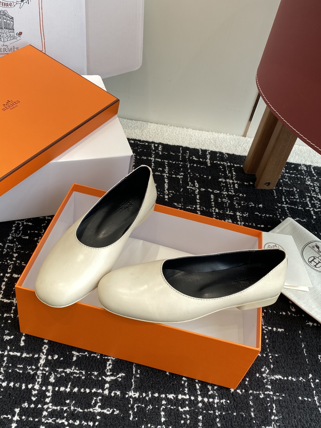 东莞代购级（官网同步✈️飞机盒包装）
爱马仕Hermes 25ss 春夏新品 芭蕾舞鞋，芭蕾鞋与玛丽珍无