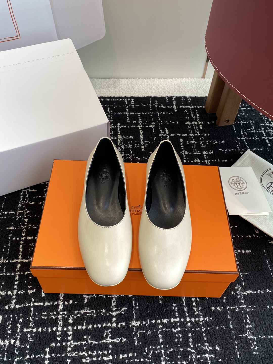 东莞代购级（官网同步✈️飞机盒包装）
爱马仕Hermes 25ss 春夏新品 芭蕾舞鞋，芭蕾鞋与玛丽珍无