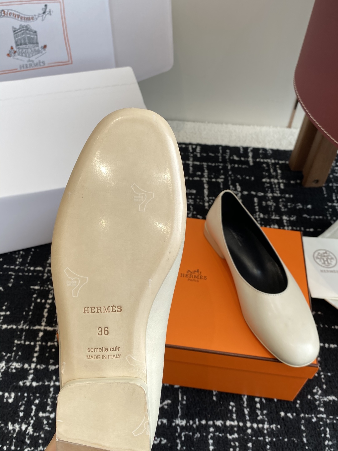东莞代购级（官网同步✈️飞机盒包装）
爱马仕Hermes 25ss 春夏新品 芭蕾舞鞋，芭蕾鞋与玛丽珍无