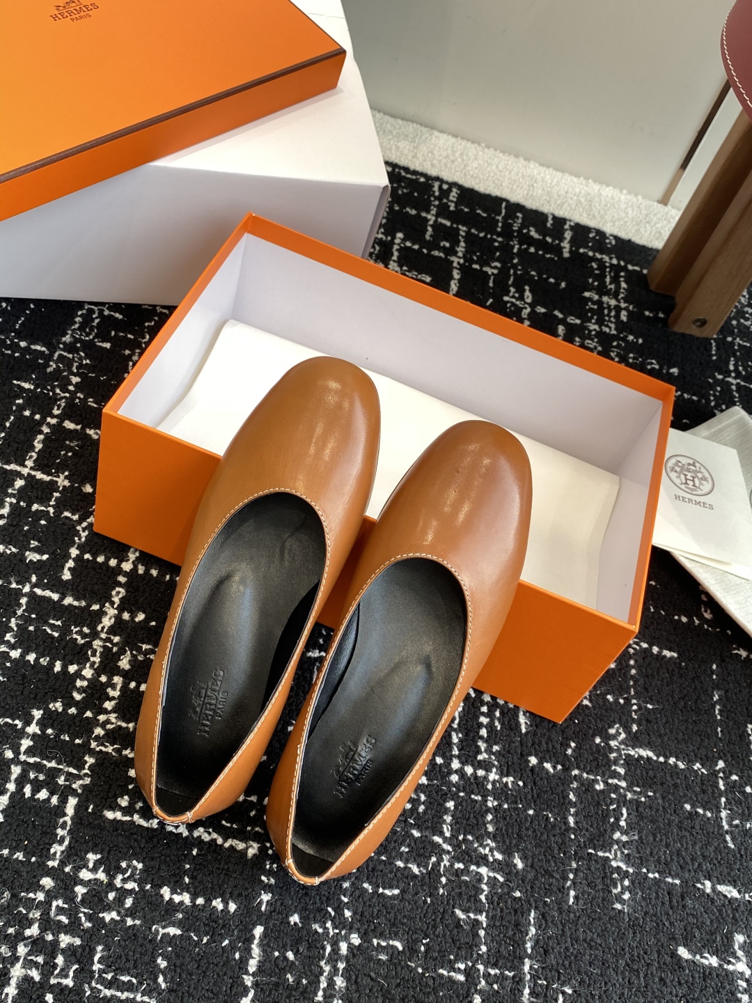 东莞代购级（官网同步✈️飞机盒包装）
爱马仕Hermes 25ss 春夏新品 芭蕾舞鞋，芭蕾鞋与玛丽珍无