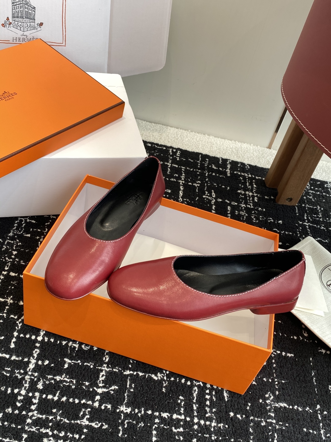 东莞代购级（官网同步✈️飞机盒包装）
爱马仕Hermes 25ss 春夏新品 芭蕾舞鞋，芭蕾鞋与玛丽珍无