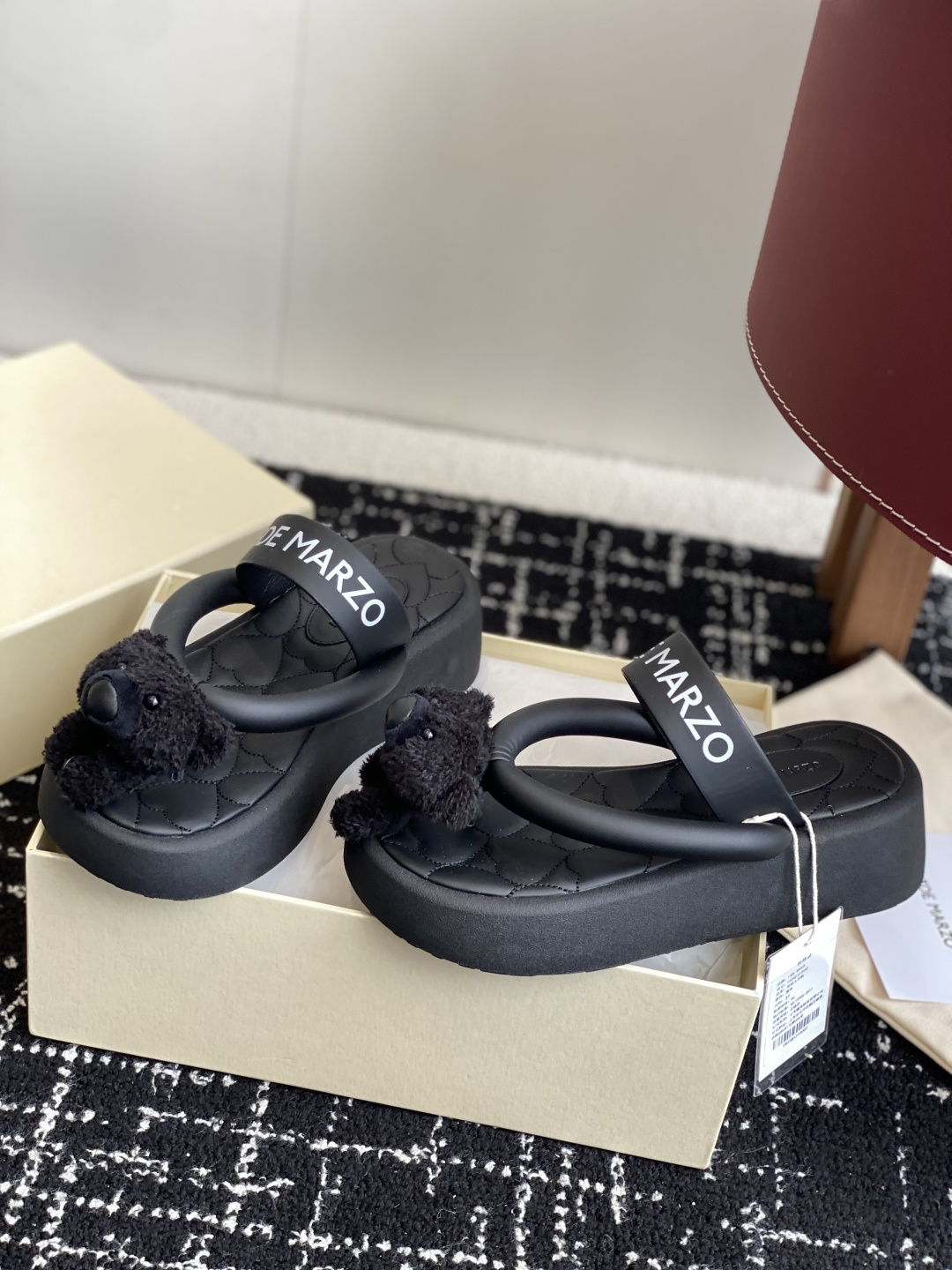 代购级
13DE MARZO 25ss 小熊春夏新款人字拖时尚

增高凉拖百搭外穿夹脚拖鞋 13dema