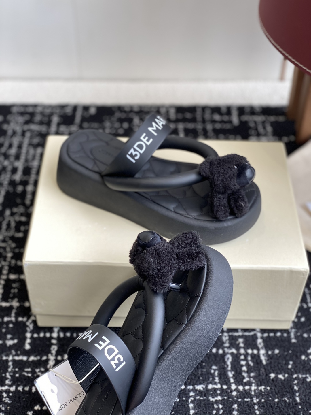 代购级
13DE MARZO 25ss 小熊春夏新款人字拖时尚

增高凉拖百搭外穿夹脚拖鞋 13dema