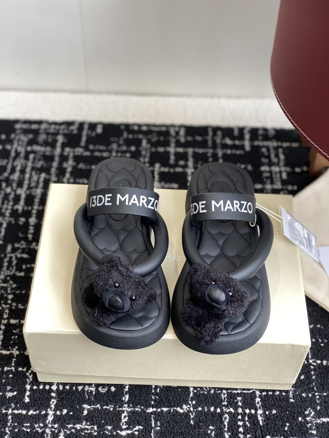 代购级
13DE MARZO 25ss 小熊春夏新款人字拖时尚

增高凉拖百搭外穿夹脚拖鞋 13dema