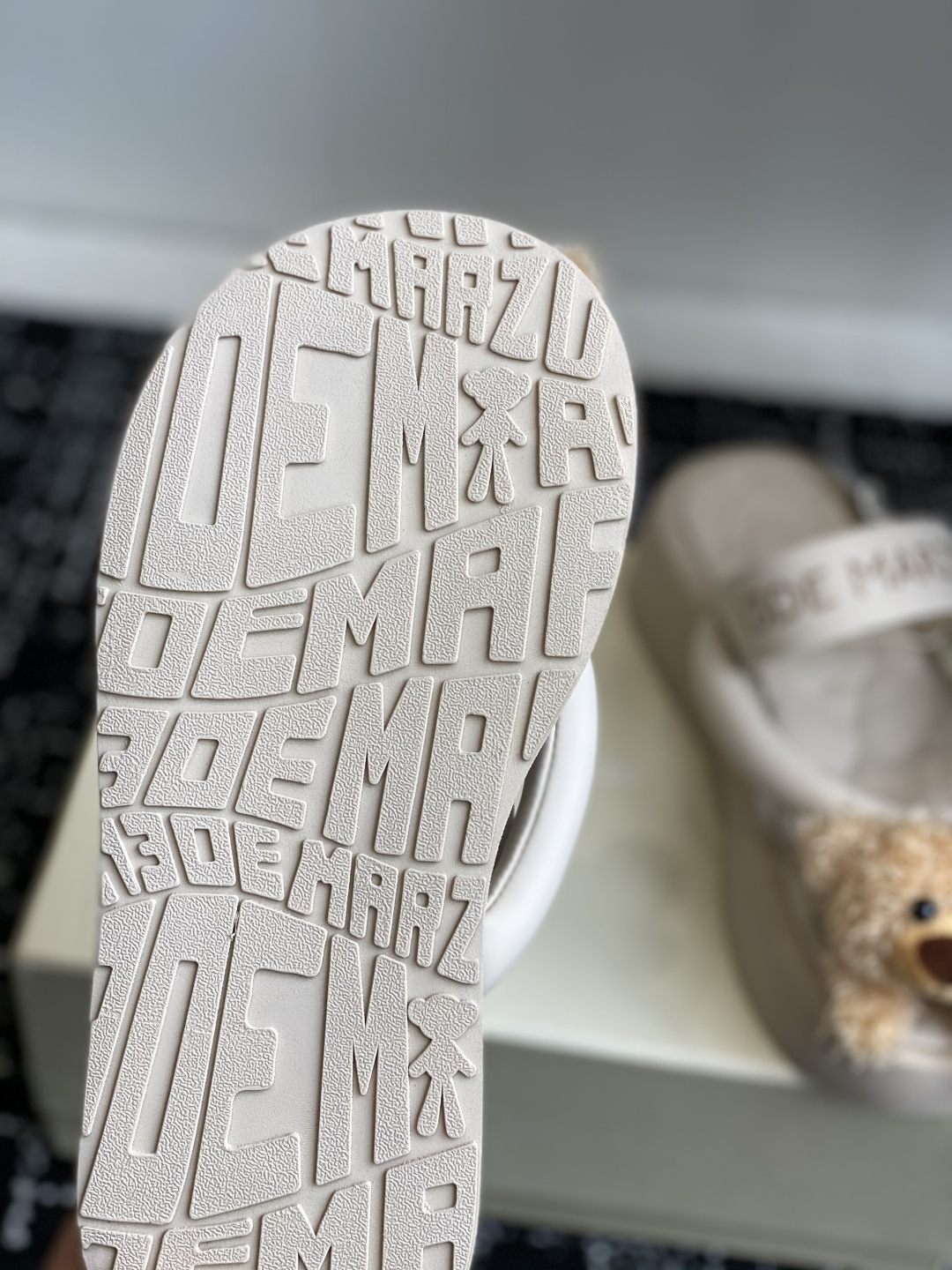 代购级
13DE MARZO 25ss 小熊春夏新款人字拖时尚

增高凉拖百搭外穿夹脚拖鞋 13dema